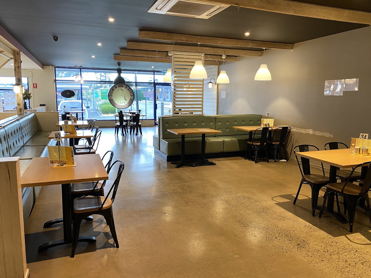 Ducky Brown Cafe