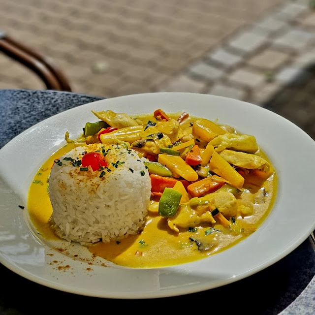 Gemüse Curry Mit Hähnchen Und Basmatireis