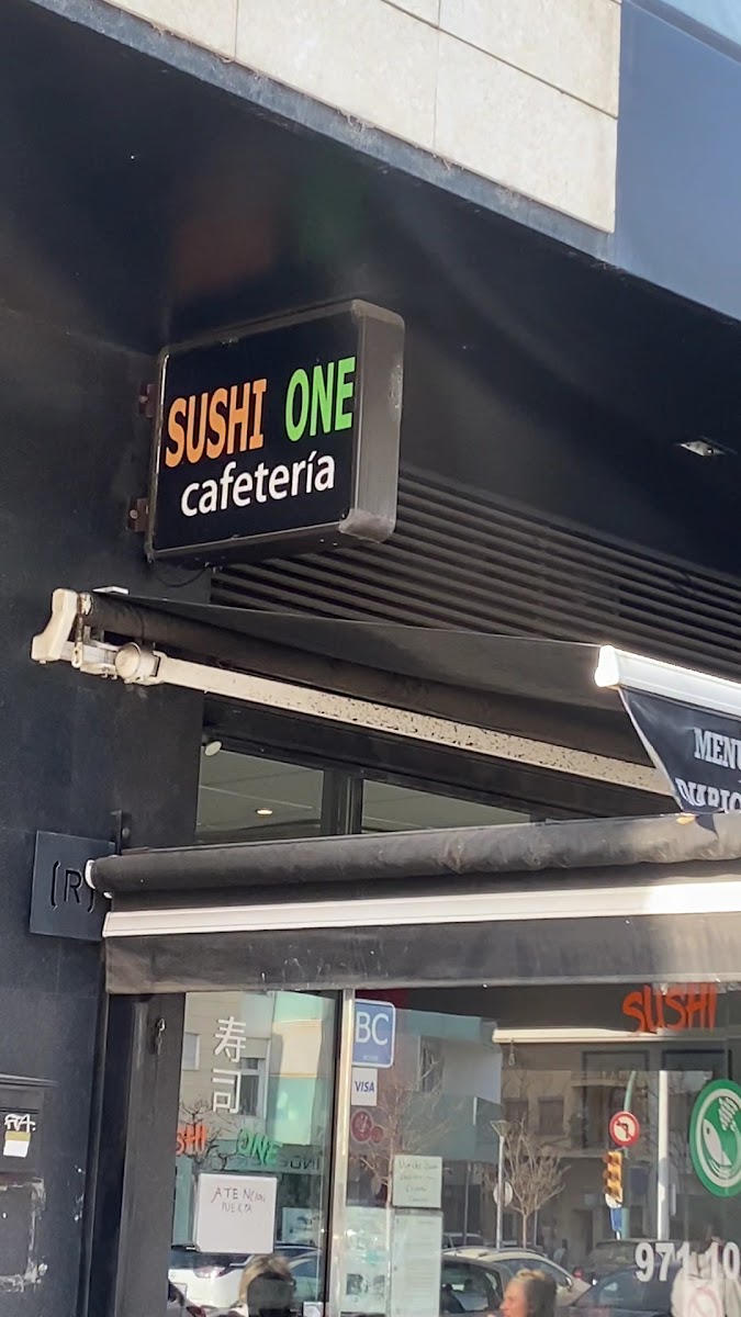 Sushi One Photo 2