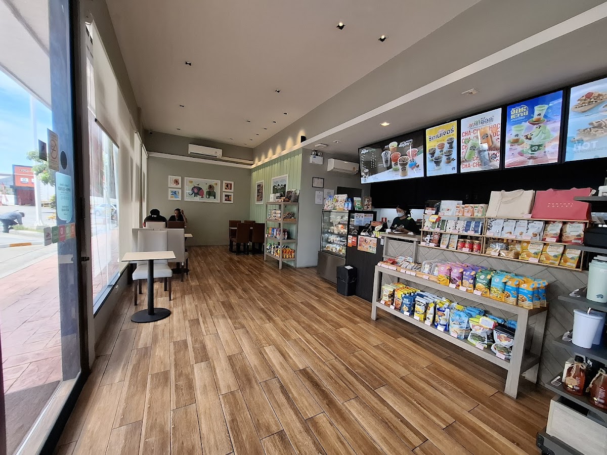 ร้านกาแฟพันธุ์ไทย สาขาปั๊มพีทีสาขาเทพารักษ์ กม.12 แยกคลองขุด