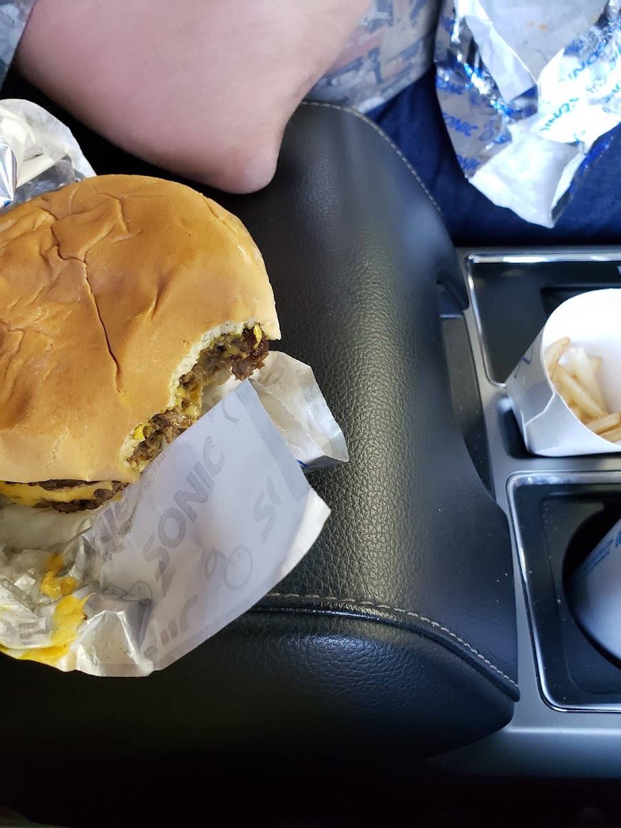 Sonic Drive-In Photo 5