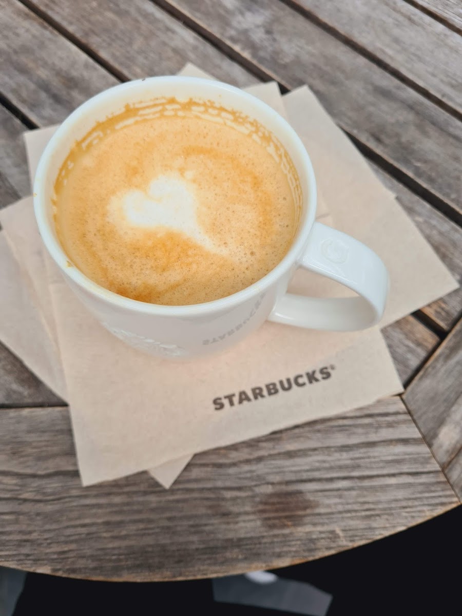 Starbucks Photo 3