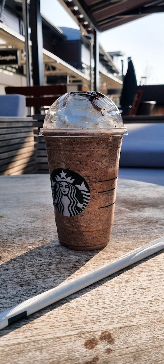 Starbucks Photo 6