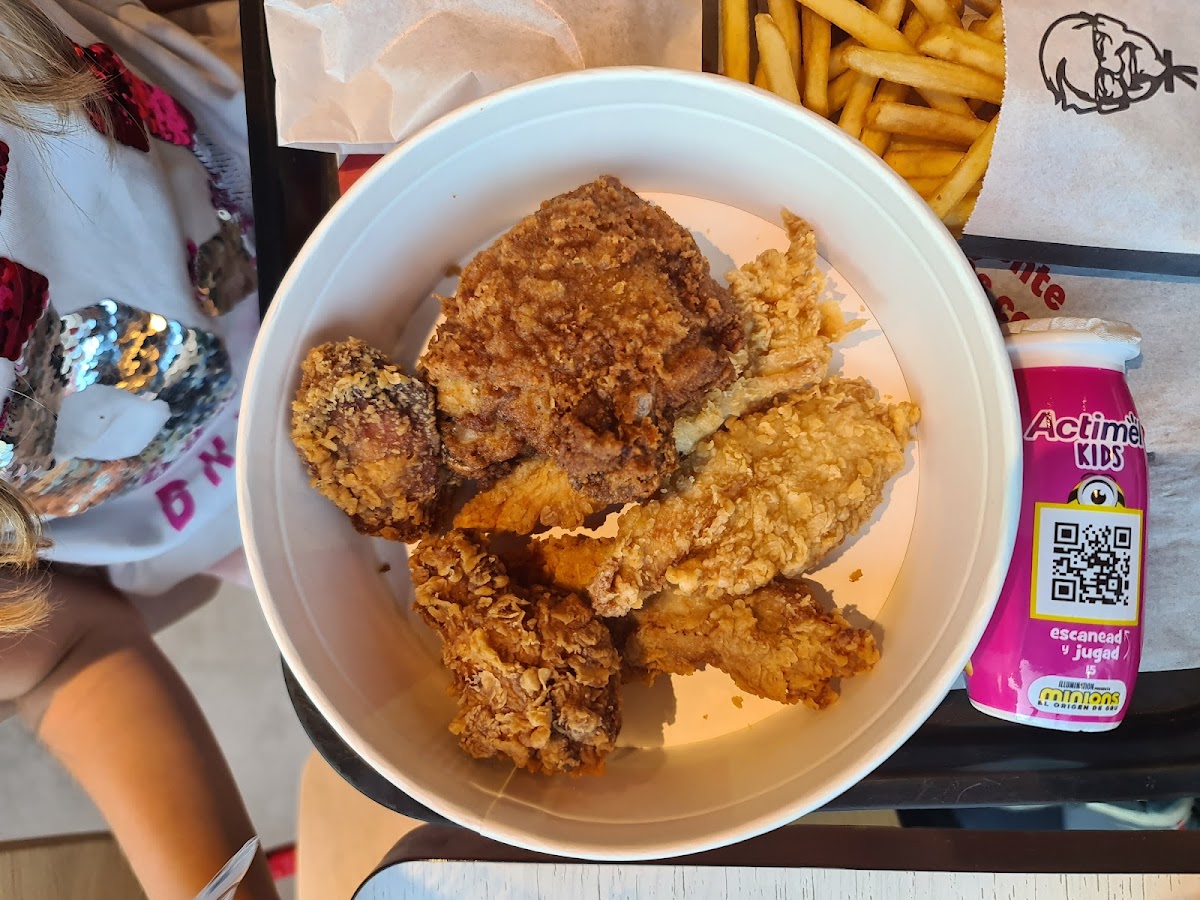 KFC Photo 3