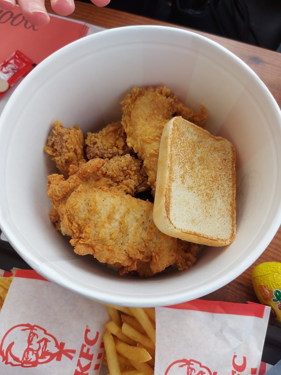 KFC Photo 8