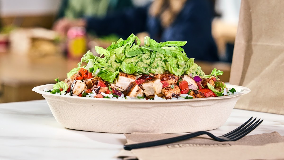 Chipotle Mexican Grill Photo 3
