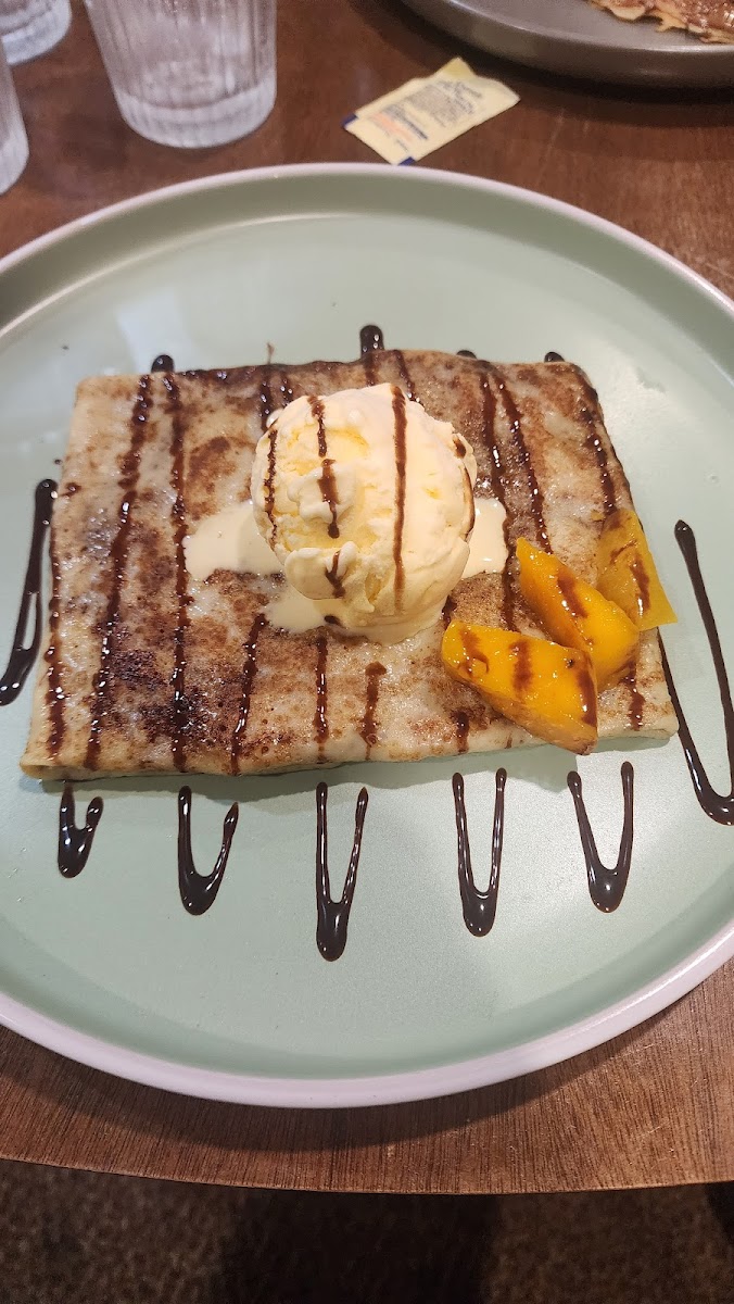 Crepe Talk Cafe Photo 6