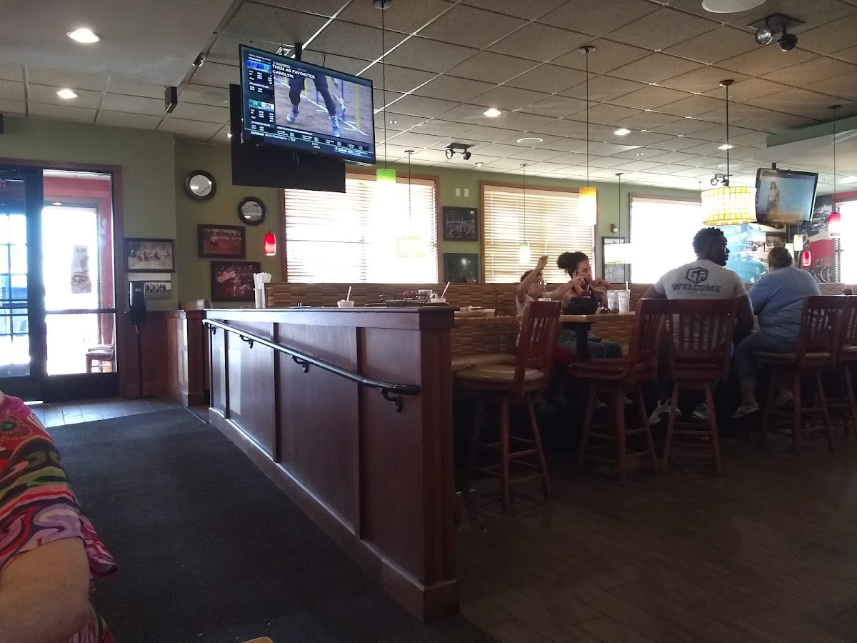 Applebee's Grill + Bar Photo 3