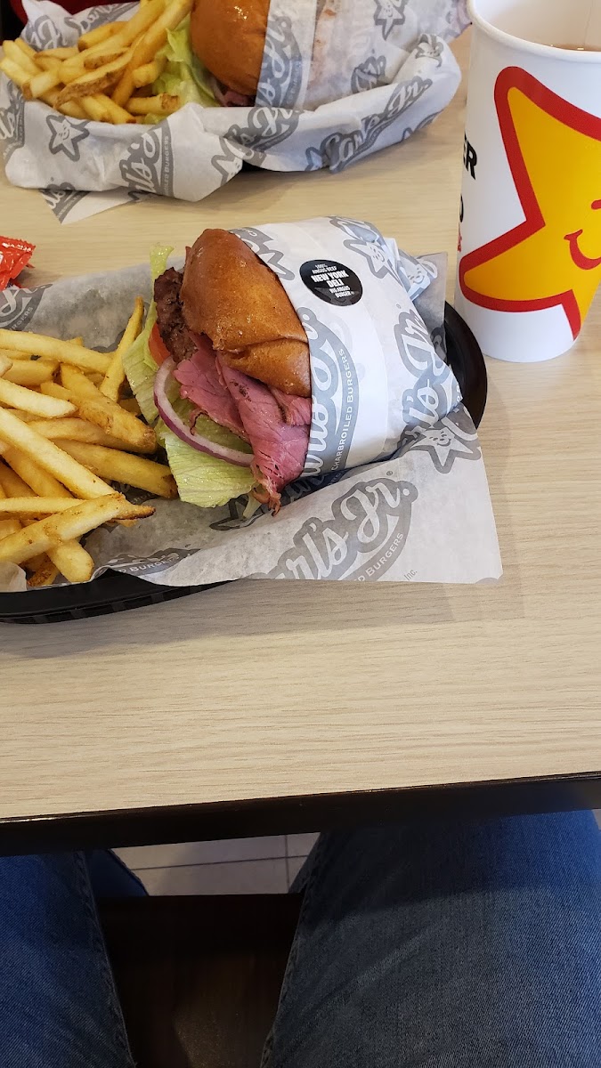 Carl's Jr Photo 9