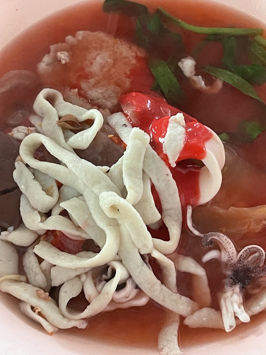 โอเค 3 ก๋วยเตี๋ยวหมูบ้านบึง เส้นปลา เกี๊ยวปลาเย็นตาโฟ Photo 8