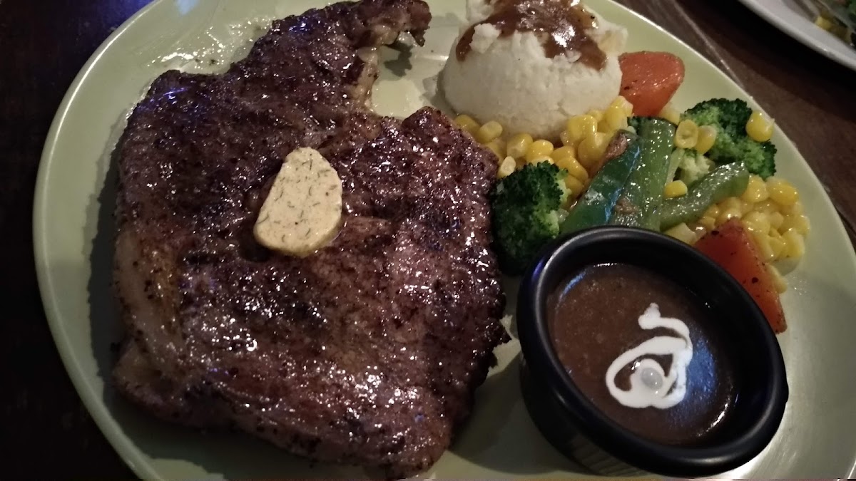 Benjy Cafe Photo 6