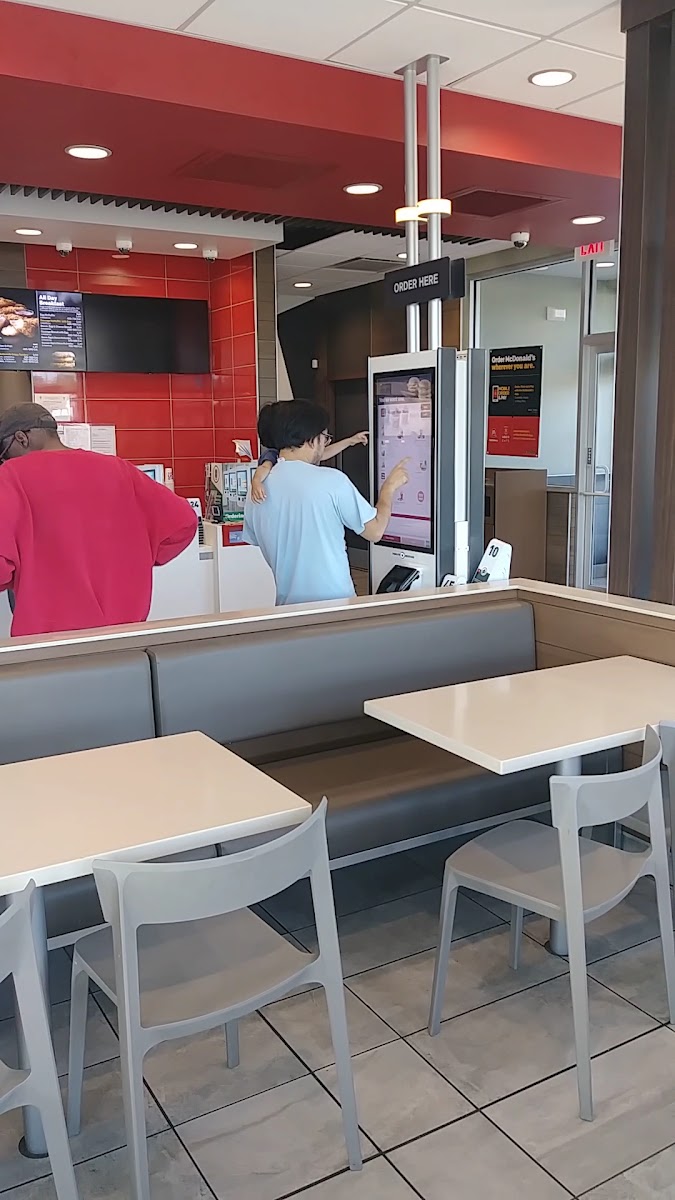 McDonald's Photo 2