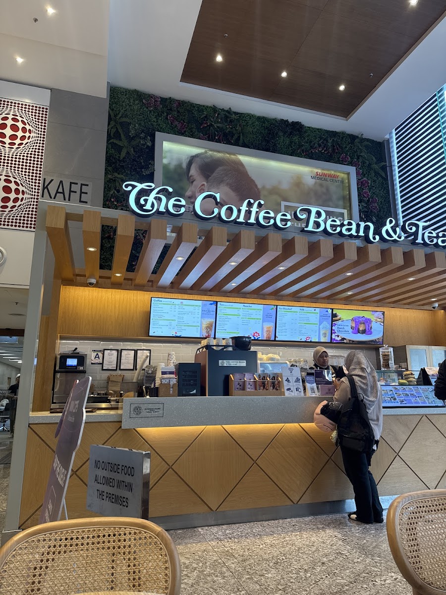The Coffee Bean & Tea Leaf Photo 3