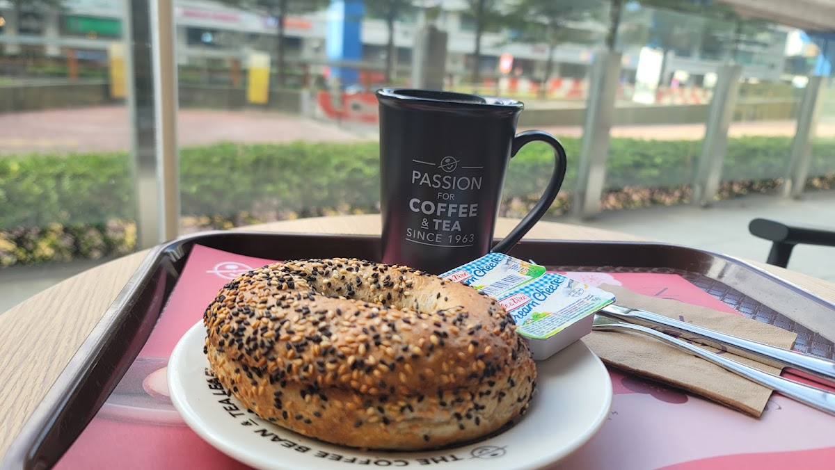 The Coffee Bean & Tea Leaf Photo 4