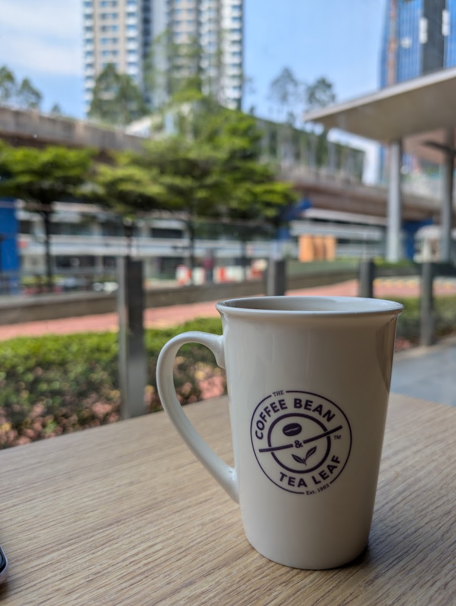 The Coffee Bean & Tea Leaf Photo 5