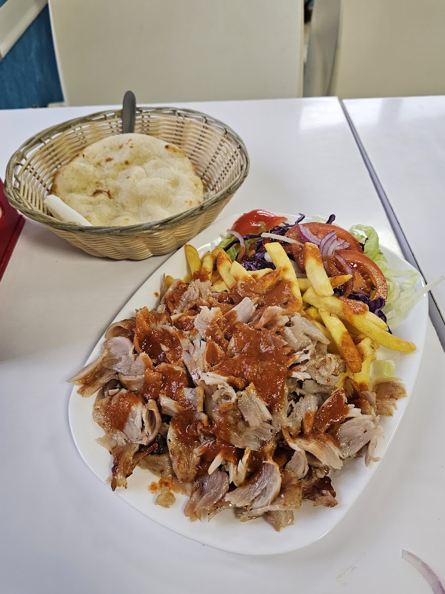 Istanbul kebab pizza Photo 9