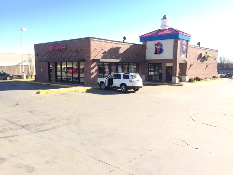 Braum's Ice Cream & Dairy Store Photo 4