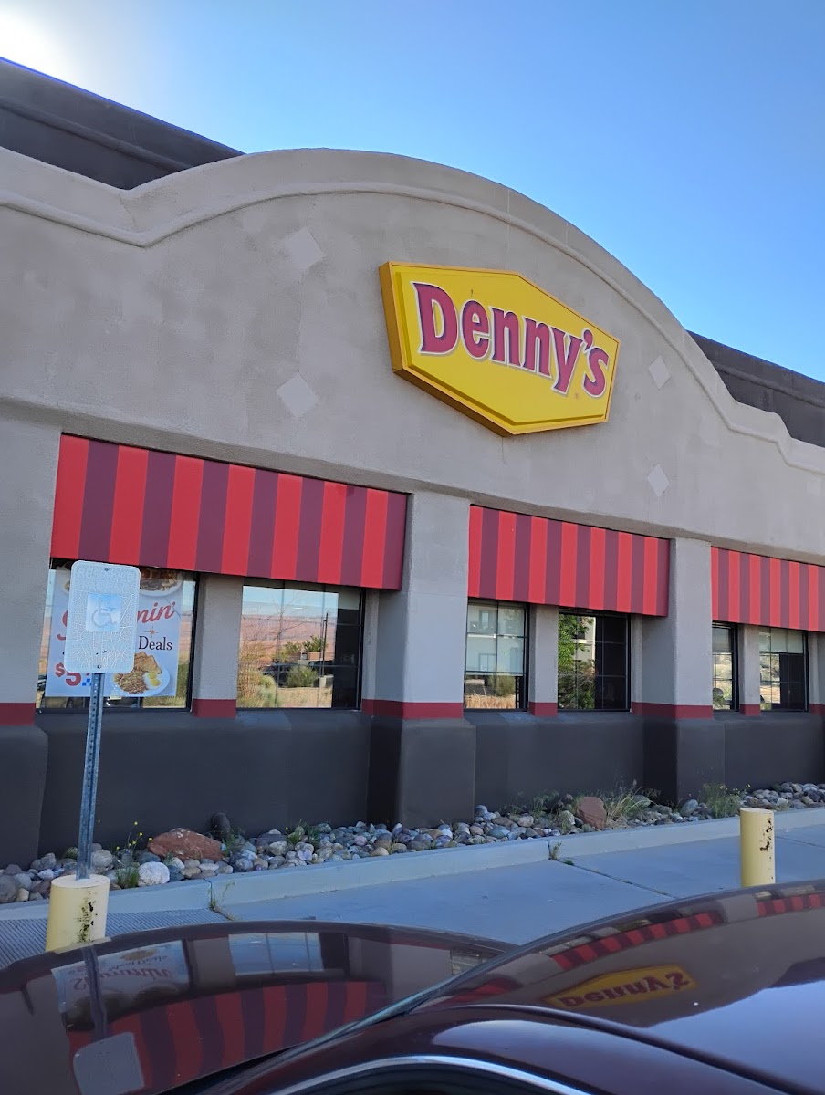Denny's Photo 10