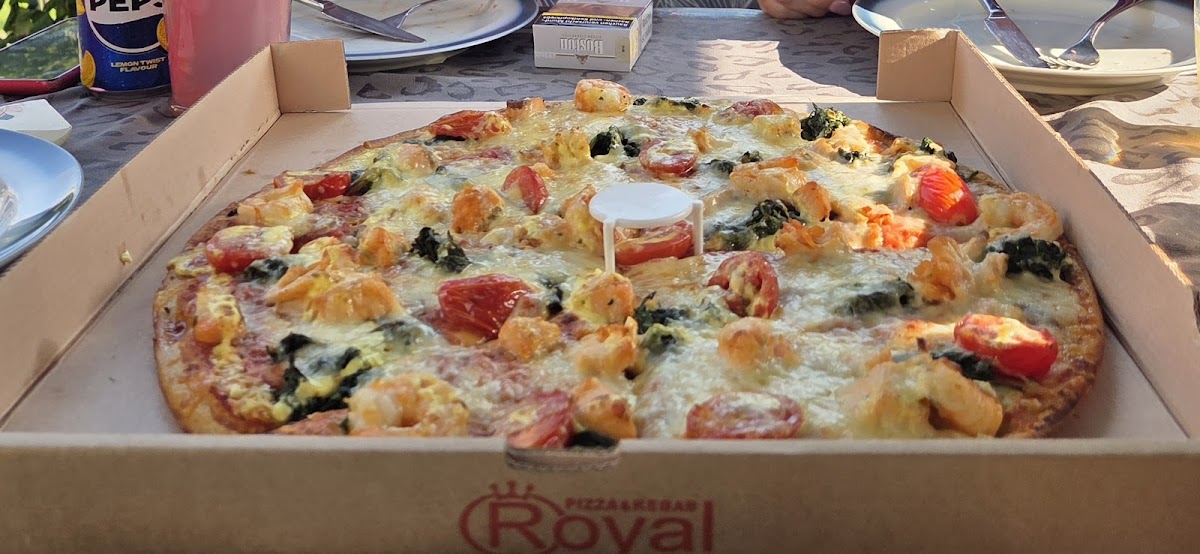 Royal Pizza Photo 8