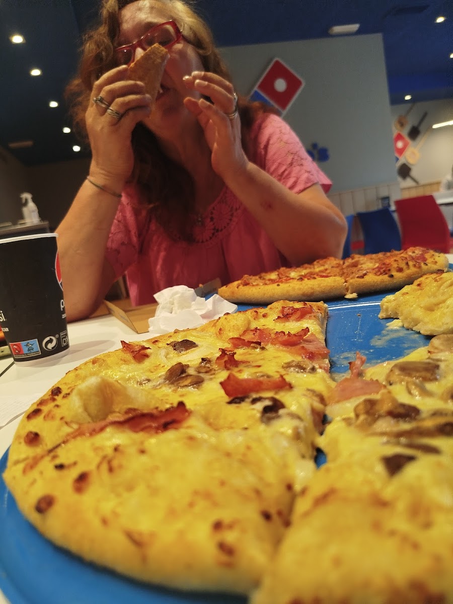 Domino's Pizza Photo 8
