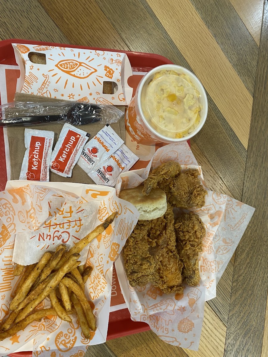 Popeyes Louisiana Kitchen Photo 6