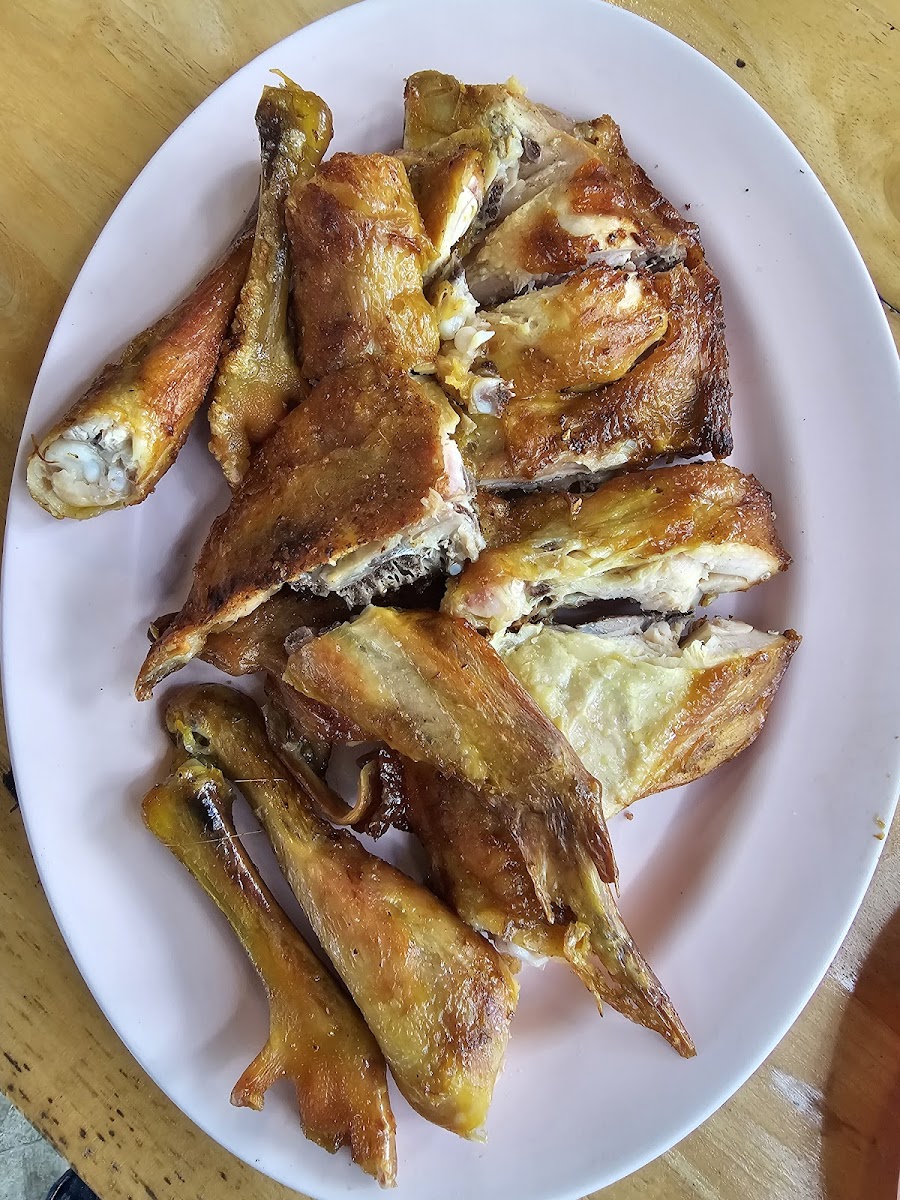ครัวภูมิสุข เขาใหญ่ ไก่ย่างเขาสวนกวาง กม.7 Photo 6