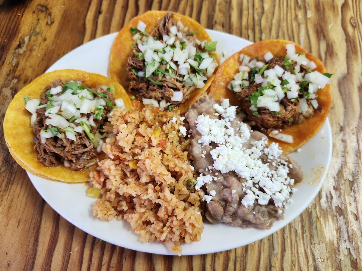 La Fiesta Latina Photo 5