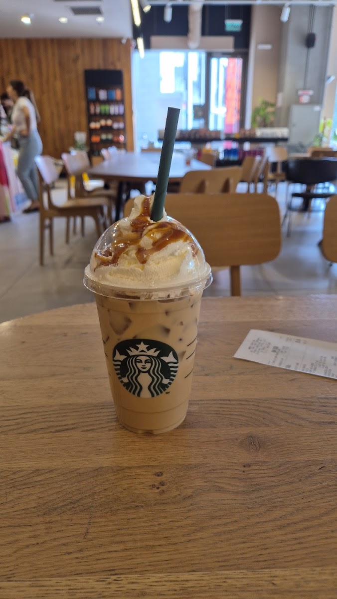Starbucks Photo 3