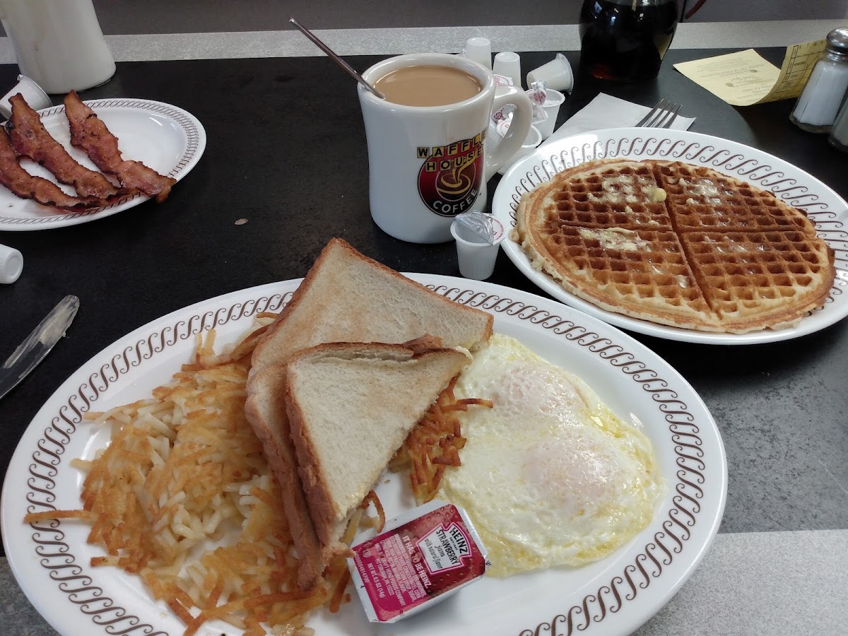 Waffle House Photo 6