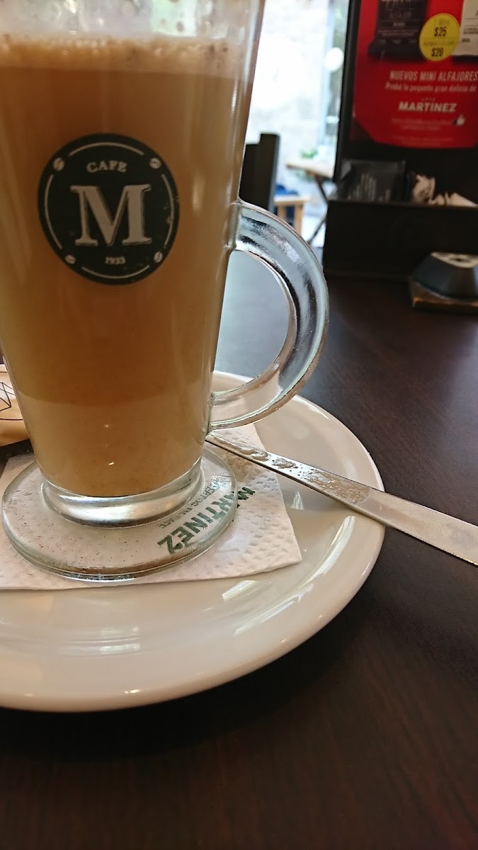 Café Martinez Photo 6