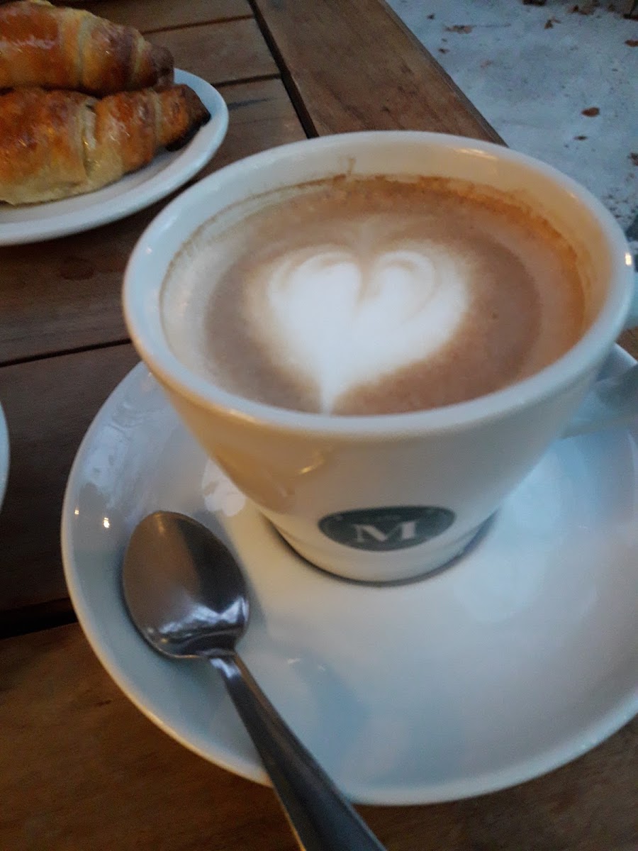 Café Martinez Photo 8
