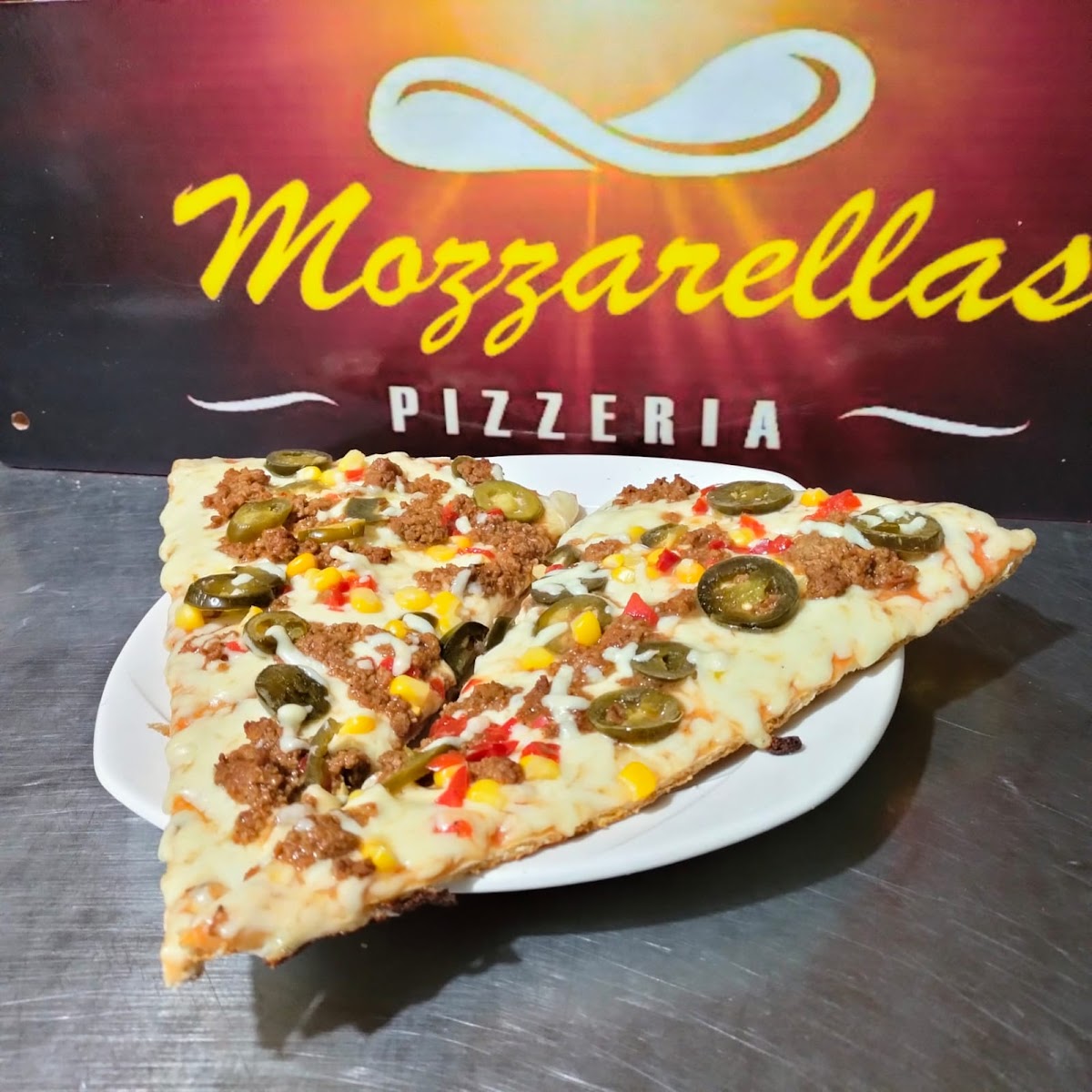 Mozzarellas pizzeria Photo 2