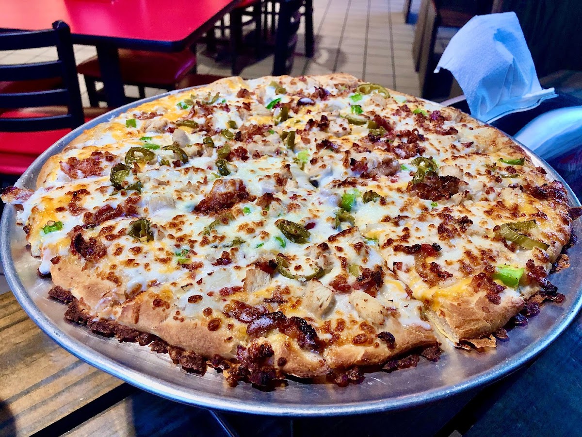 Johnny's Pizza House Photo 4