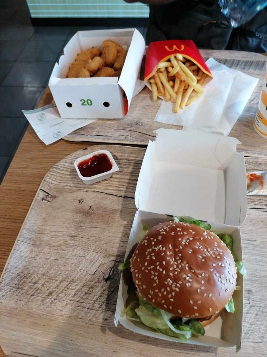McDonald's Photo 8
