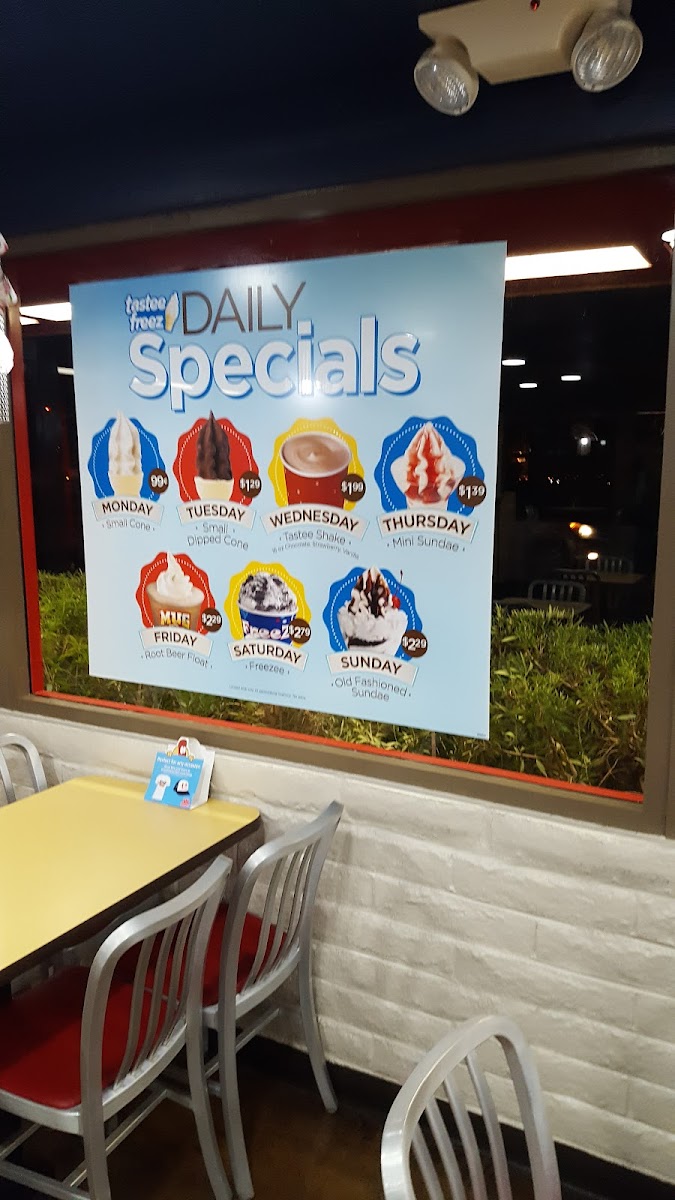 Wienerschnitzel Photo Menu 4