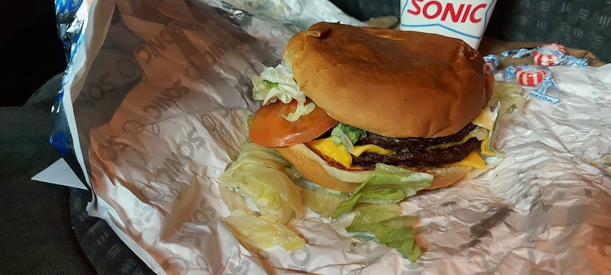 Sonic Drive-In Photo 7