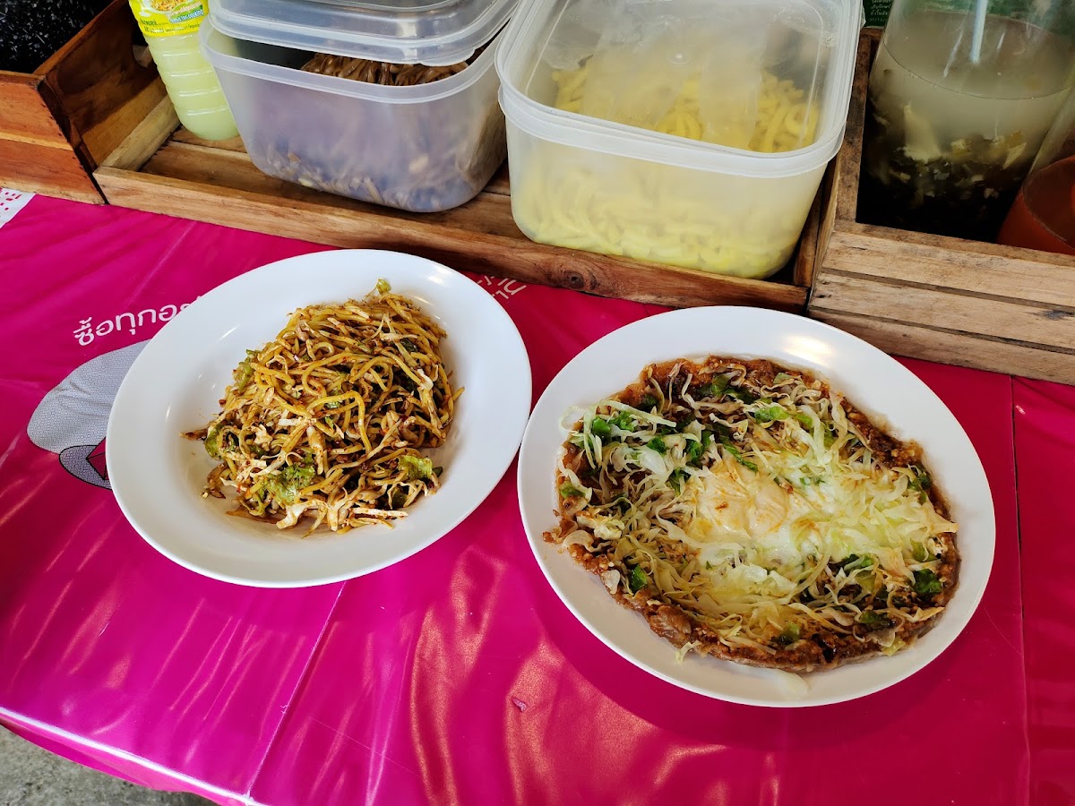 ข้าวซอยน้อยไฮโซ สาขา 2 Photo 9