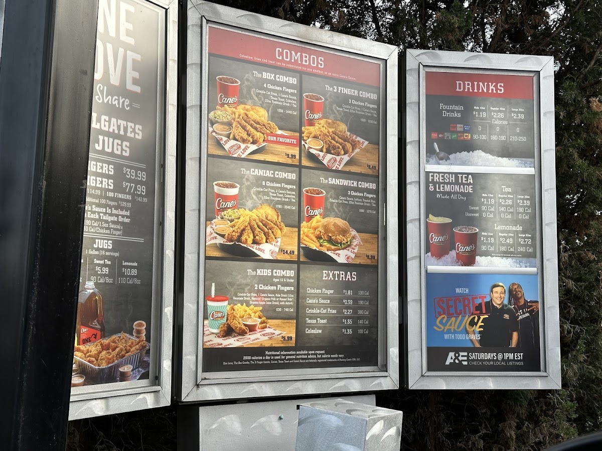 Raising Cane's Chicken Fingers Photo Menu 5