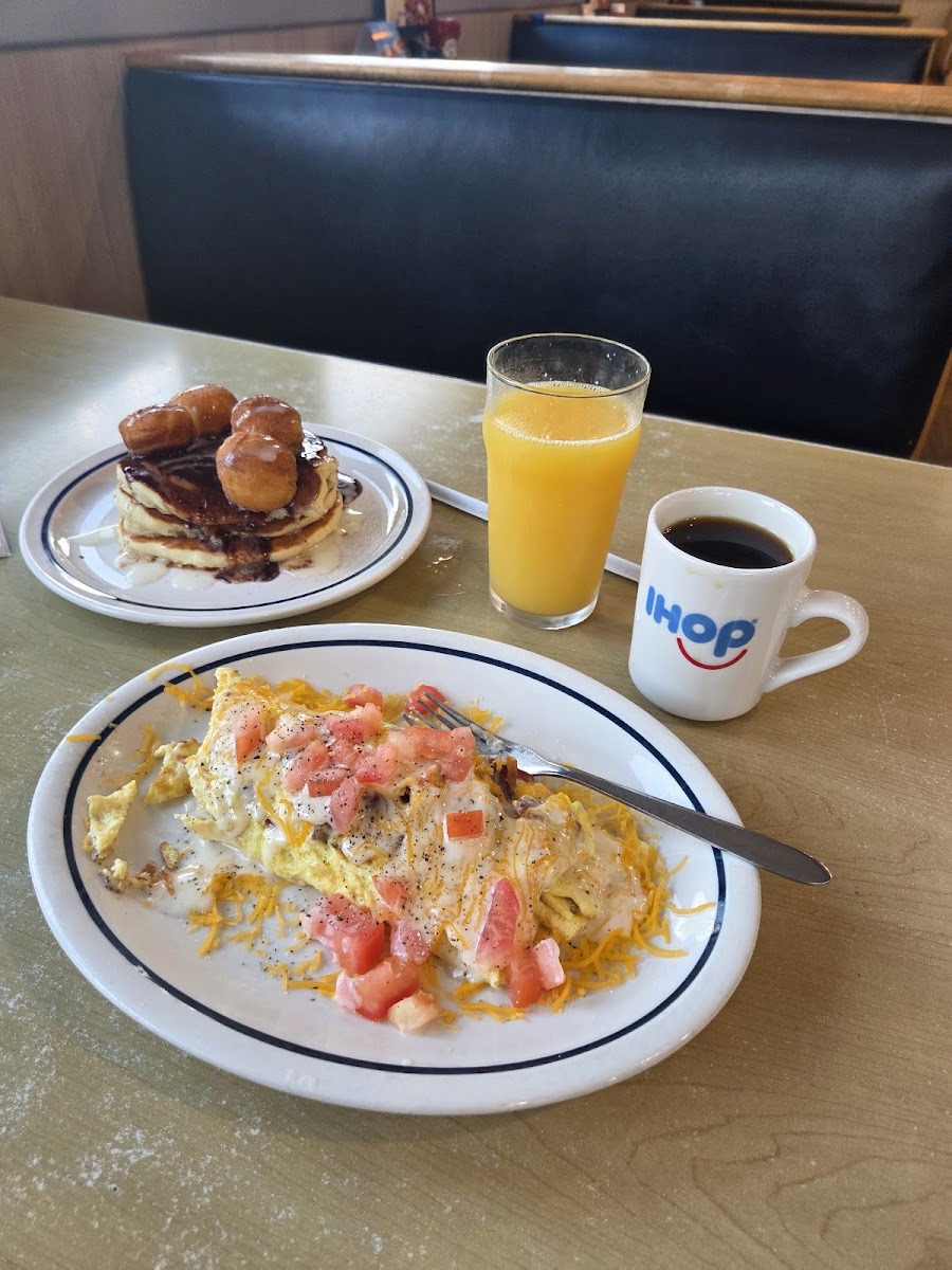 IHOP Photo 3