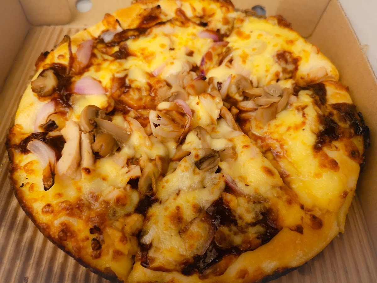 Pizza Hut Photo 6