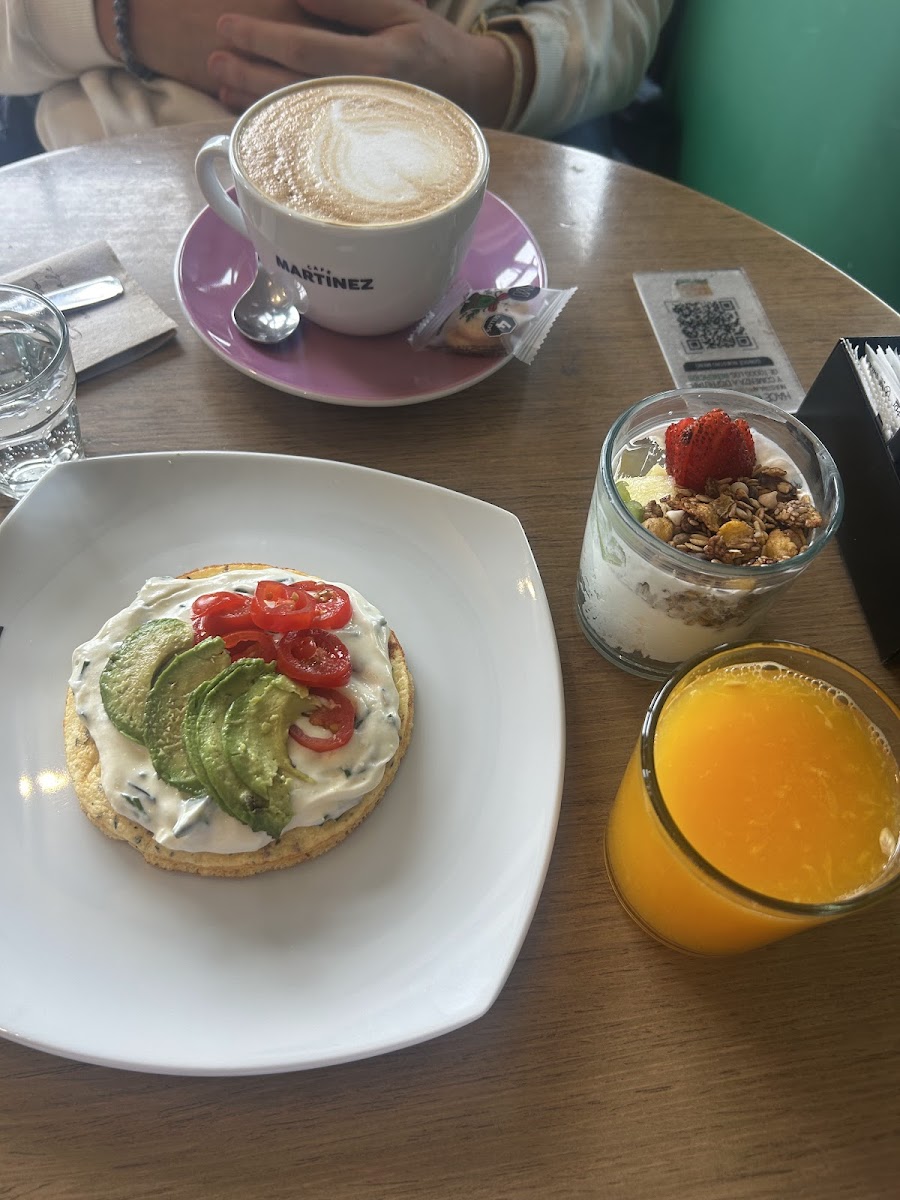 Cafe Martinez Photo 4