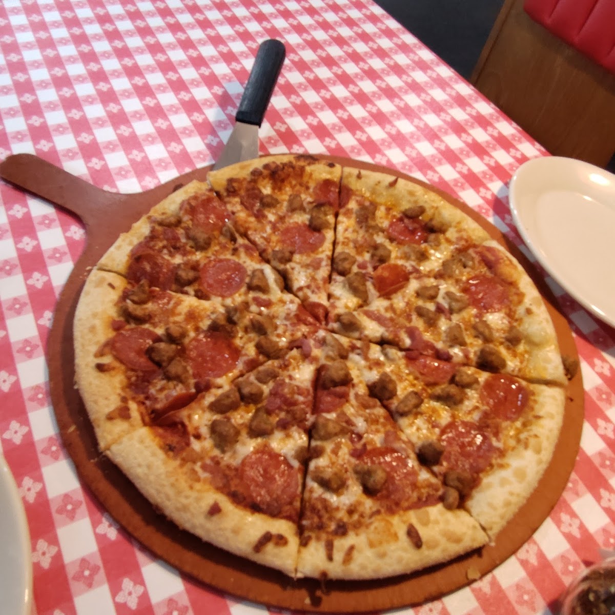 Pizza Hut Photo 4