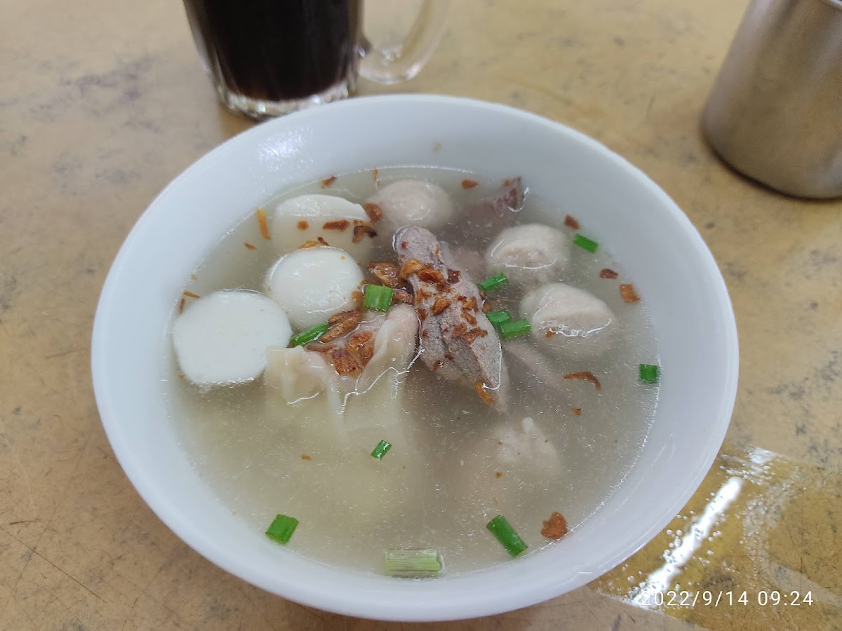 Meng Chien Cafe 铭轩 Photo 3