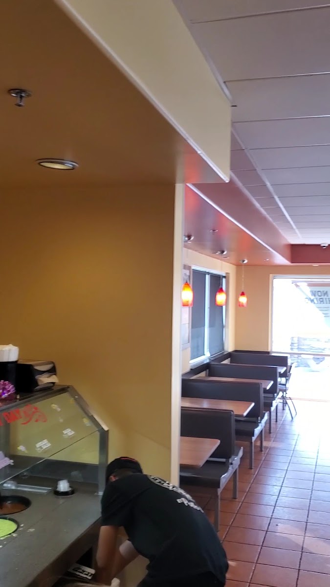 El Pollo Loco Photo 2