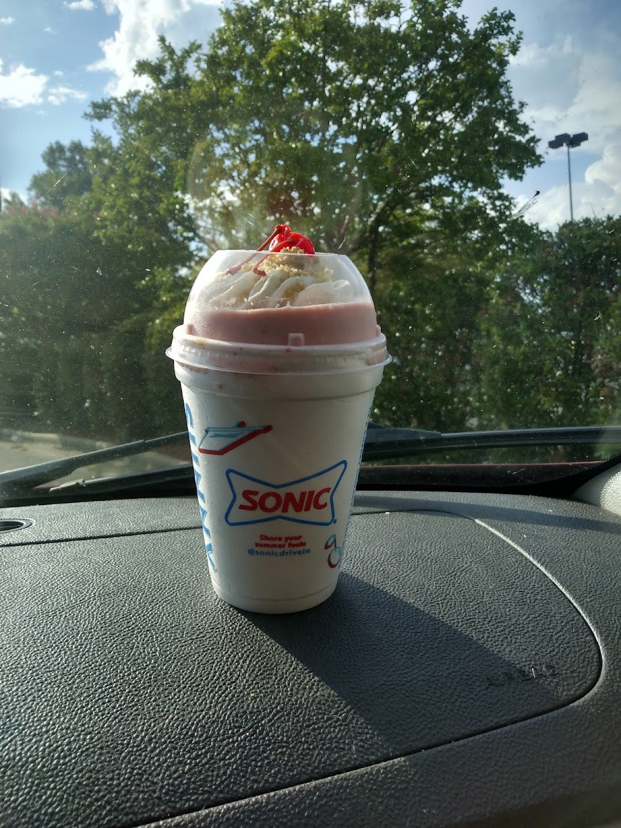 Sonic Drive-In Photo 8