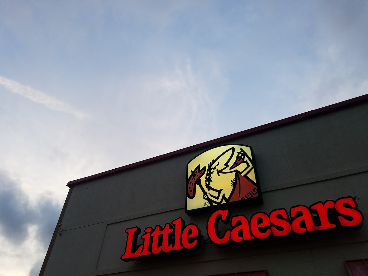 Little Caesars Pizza Photo 3