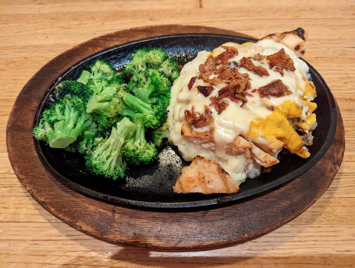 Applebee's Grill + Bar Photo 10