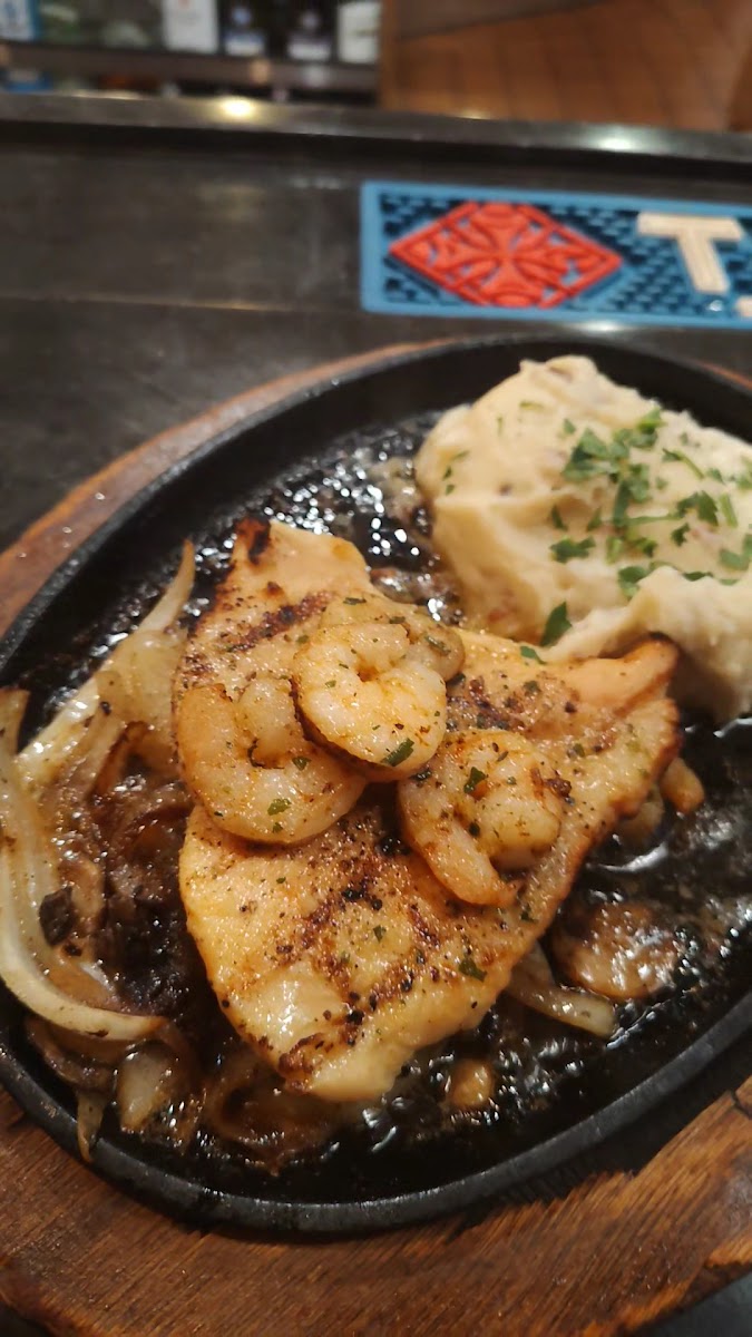 Applebee's Grill + Bar Photo 2
