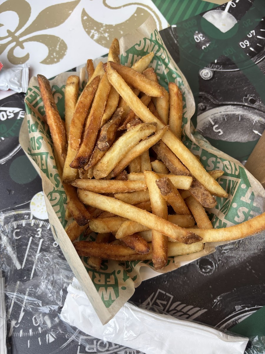 Wingstop Photo 3