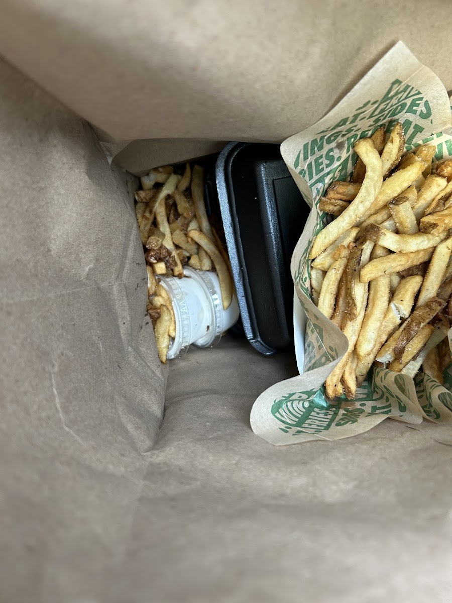 Wingstop Photo 7